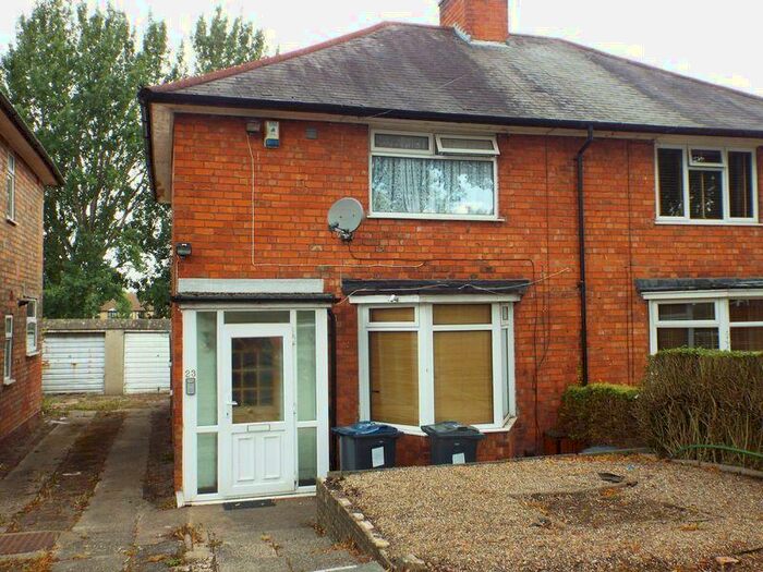 3 Bedroom Semi-Detached House To Rent In Lyndworth Road, Stirchley, Birmingham, B30