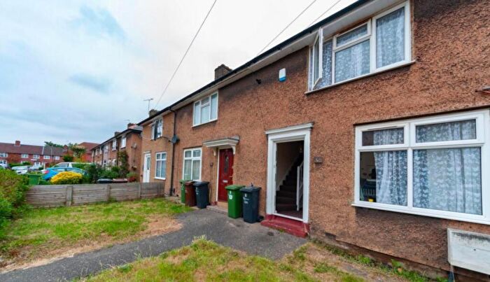 3 Bedroom Terraced House For Sale In Clementhorpe Road, Dagenham, Essex, RM9