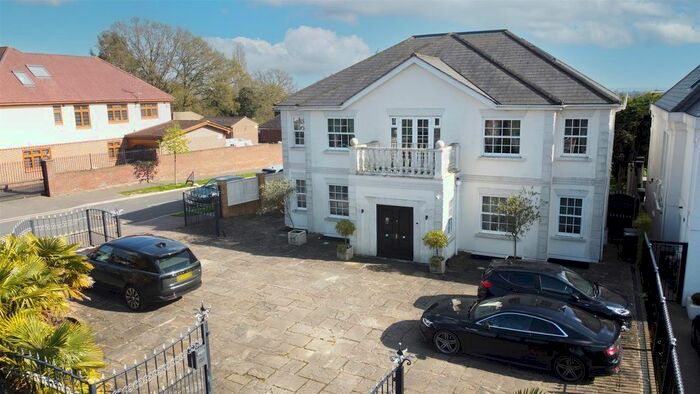 7 Bedroom Detached House To Rent In Manor Road, Chigwell, IG7