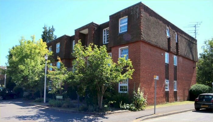 1 Bedroom Apartment To Rent In Northfield Close, Henley-On-Thames, Oxfordshire, RG9