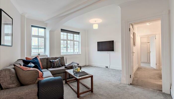 2 Bedroom Apartment To Rent In Park Road London, NW8