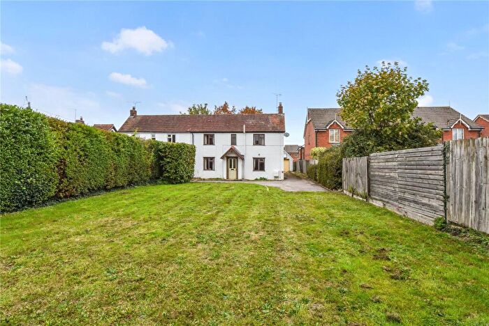 4 Bedroom Semi-Detached House For Sale In Hill Brow Road, Liss, Hampshire, GU33