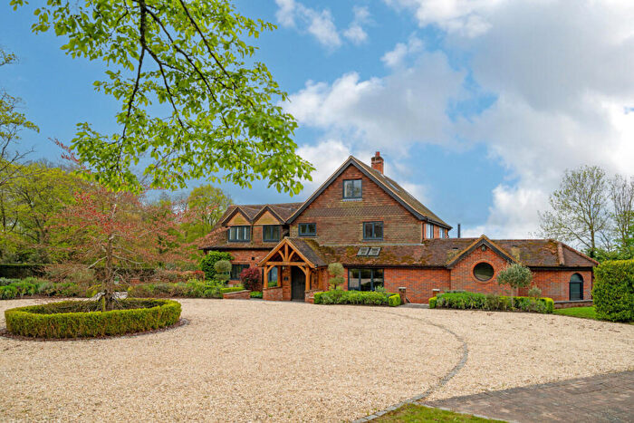 5 Bedroom Detached House For Sale In Harvest Hill Bourne End, Buckinghamshire, SL8