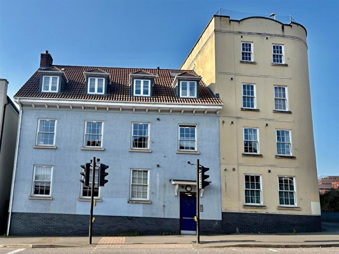 2 Bedroom Flat For Sale In Highly Desirable Old Market, Central Bristol, BS2