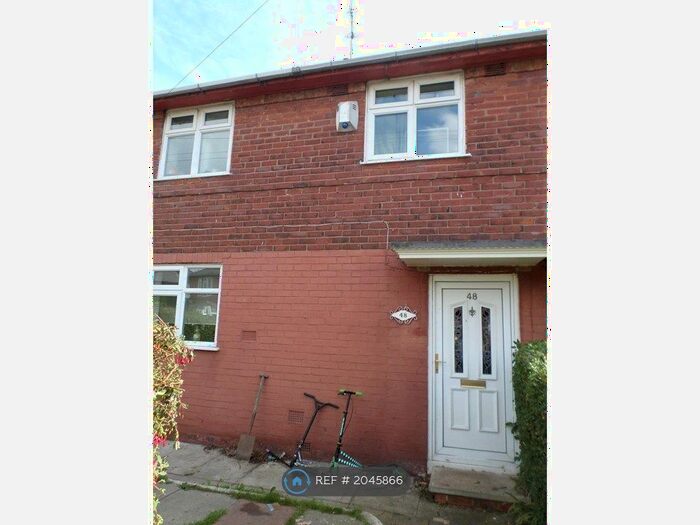 3 Bedroom Semi-Detached House To Rent In Yewlands Avenue, Manchester, M9