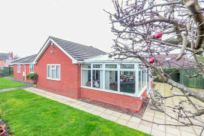 2 Bedroom Bungalow For Sale In Chapel Lane, Ombersley, Droitwich WR9