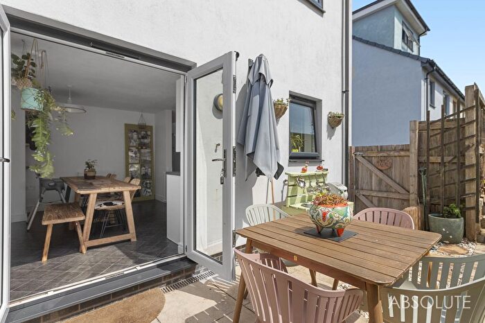 3 Bedroom Semi-Detached House For Sale In Daveys Elm View, Paignton, TQ4