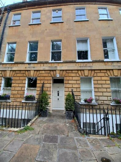 2 Bedroom Apartment To Rent In Green Park, BA1