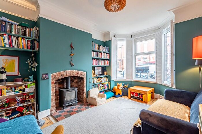 3 Bedroom Terraced House For Sale In Lindley Street, Holgate, York, YO24