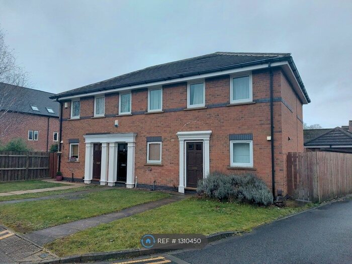 2 Bedroom Semi-Detached House To Rent In Nicholas Gardens, York, YO10