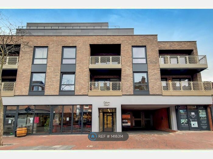 3 Bedroom Flat To Rent In Calum Court, Purley, CR8