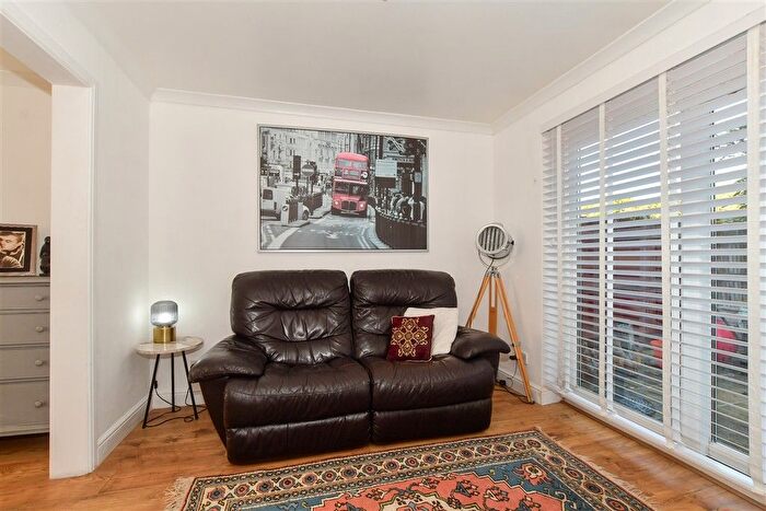 3 Bedroom Terraced House For Sale In Wakehurst Drive, Southgate, Crawley, West Sussex, RH10