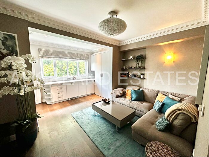 1 Bedroom Flat To Rent In Lower Addison Gardens, Holland Park, W14