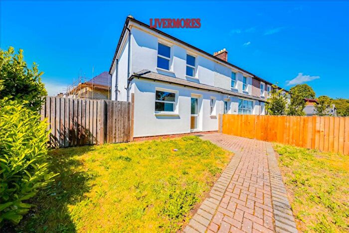 3 Bedroom End Of Terrace House For Sale In Lowfield Street, Dartford, DA1