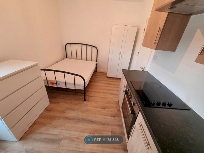 Studio To Rent In Barking Road, London, E13