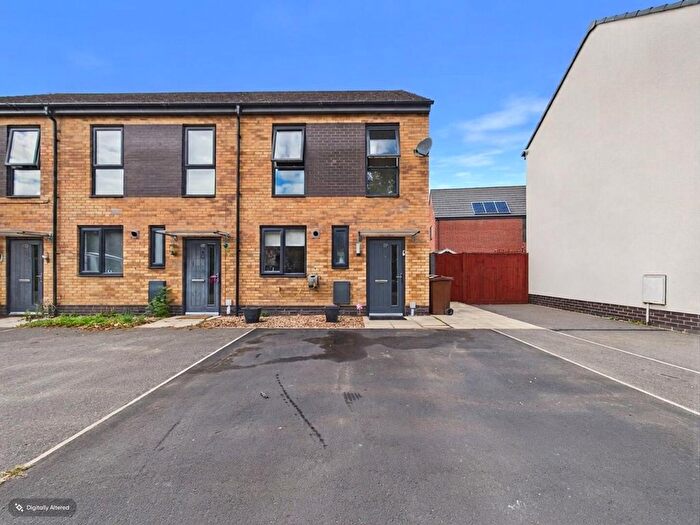 2 Bedroom End Of Terrace House For Sale In Curlew View, South Elmsall, Pontefract, WF9
