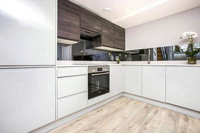 1 Bedroom Flat To Rent In Restmor Way, Wallington, SM6