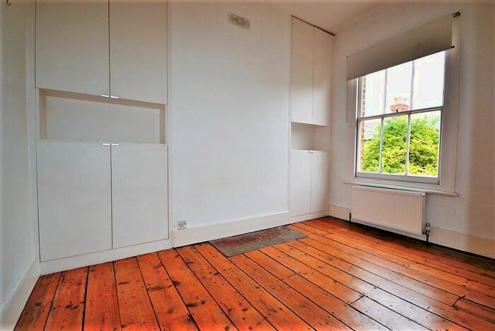 3 Bedroom Cottage To Rent In Lothrop Street, Queens Park, London, W10