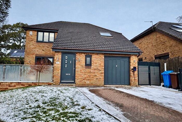 4 Bedroom Detached House For Sale In Anselms Court, Oldham, OL8