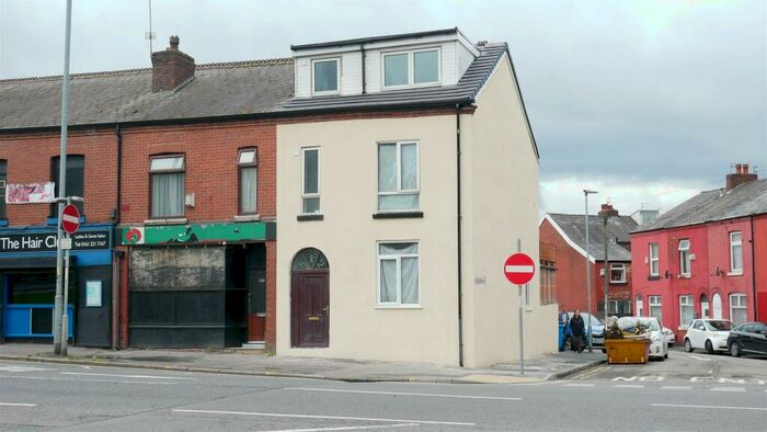 1 Bedroom Apartment To Rent In Hyde Road, Manchester, M18