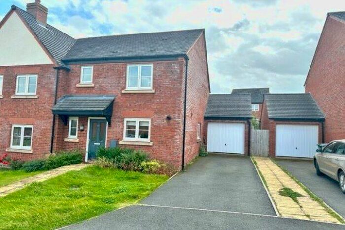 3 Bedroom Property To Rent In Loachbrook Farm Way, Congleton, CW12