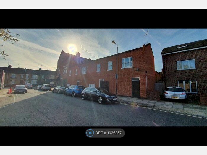 1 Bedroom Flat To Rent In Chilver Street, London, SE10