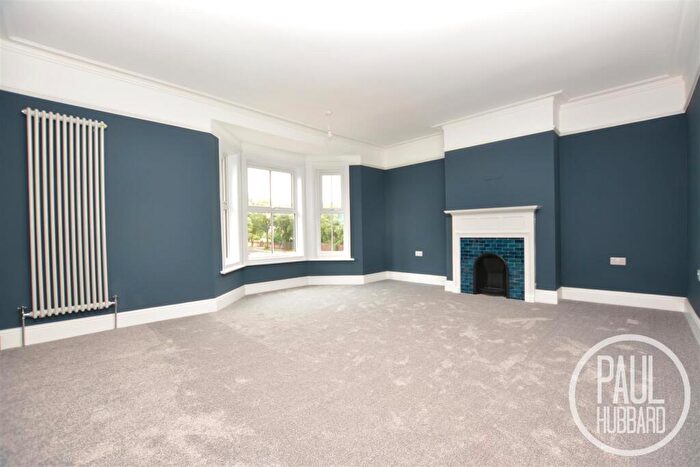 4 Bedroom Terraced House For Sale In London Road South, Pakefield, NR33