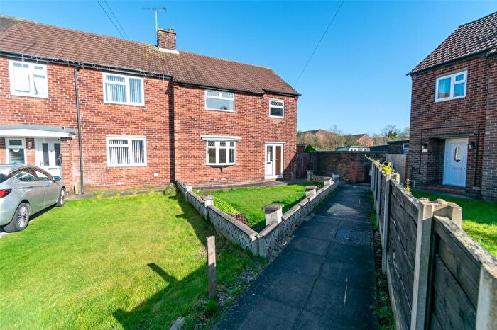3 Bedroom End Of Terrace House For Sale In Kings Crescent, Middlewich, CW10