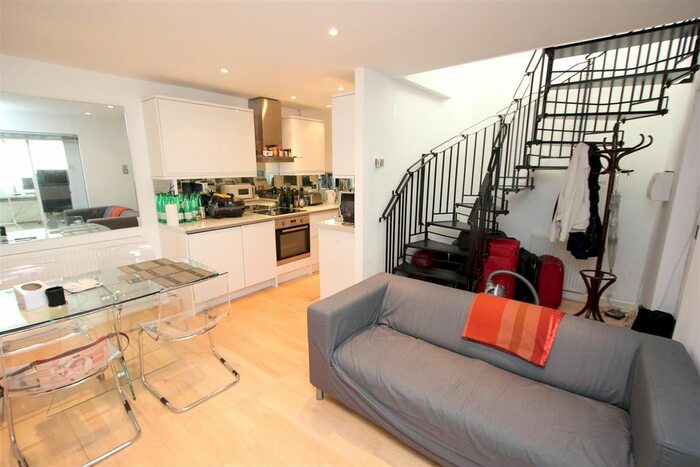 1 Bedroom Terraced House To Rent In Vinegar Street, Wapping, London, E1W