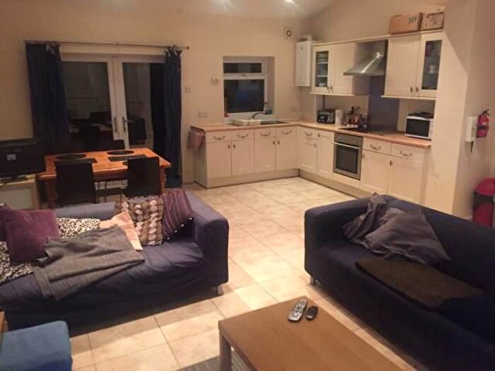 3 Bedroom Terraced House To Rent In Pen Y Bryn Road, Heath, Cardiff, CF14