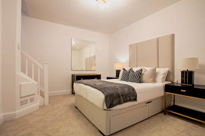 1 Bedroom Flat To Rent In Cedar House, Nottingham Place, Marylebone, London, W1U