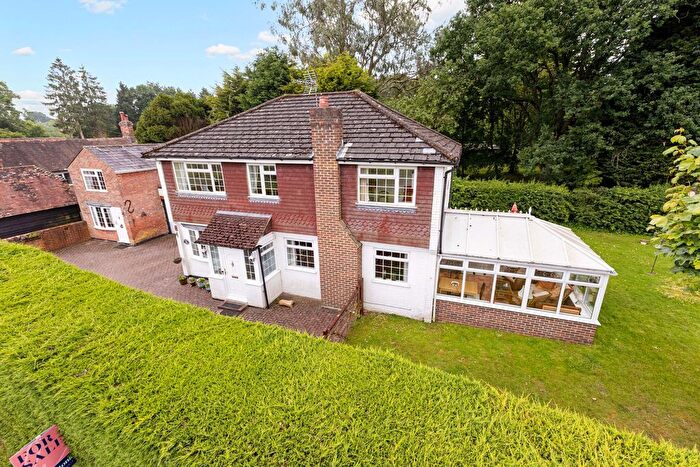 4 Bedroom Detached House For Sale In Park Street, Horsham, RH13
