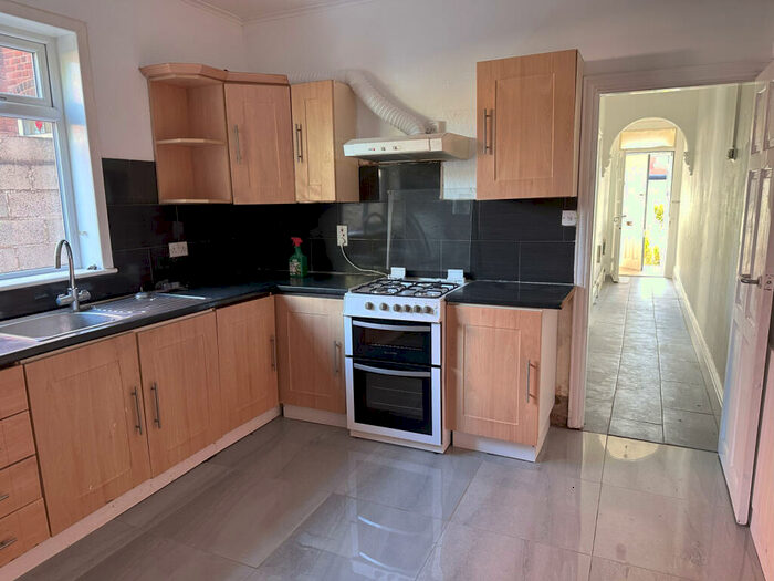 3 Bedroom Terraced House To Rent In Fordhouse Lane, Stirchely, Birmingham, B30