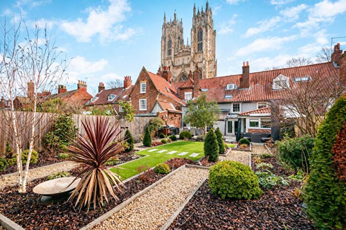 4 Bedroom Town House For Sale In St. John Street, Beverley, HU17