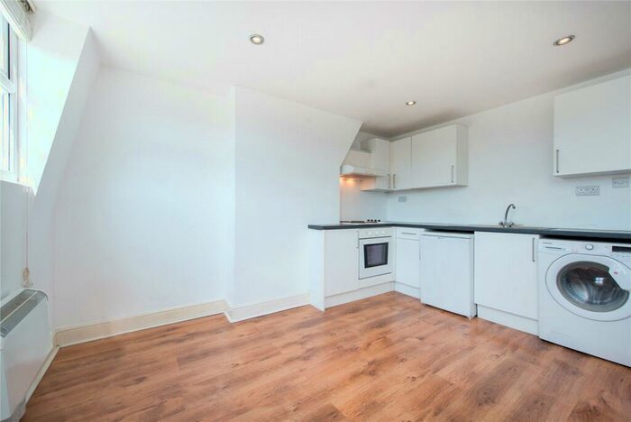 1 Bedroom Flat To Rent In Chalk Farm Road, Camden, NW1