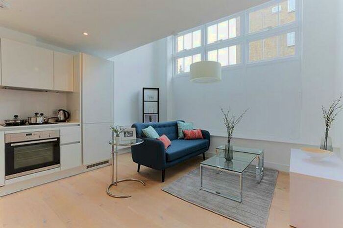 1 Bedroom Apartment To Rent In Severn Court, Clyde Square, E14