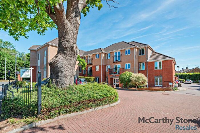 1 Bedroom Apartment For Sale In Olympic Court, Cannon Lane, Luton, Stopsley, LU2