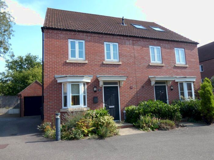 3 Bedroom Property To Rent In Bendish Lane, Bottisham, Cambridge, CB25