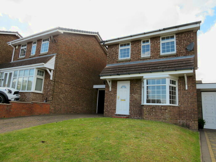 3 Bedroom House To Rent In Druids Avenue, Rowley Regis, B65