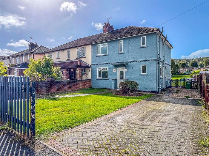 3 Bedroom Semi-Detached House To Rent In Third Avenue, Dursley, GL11
