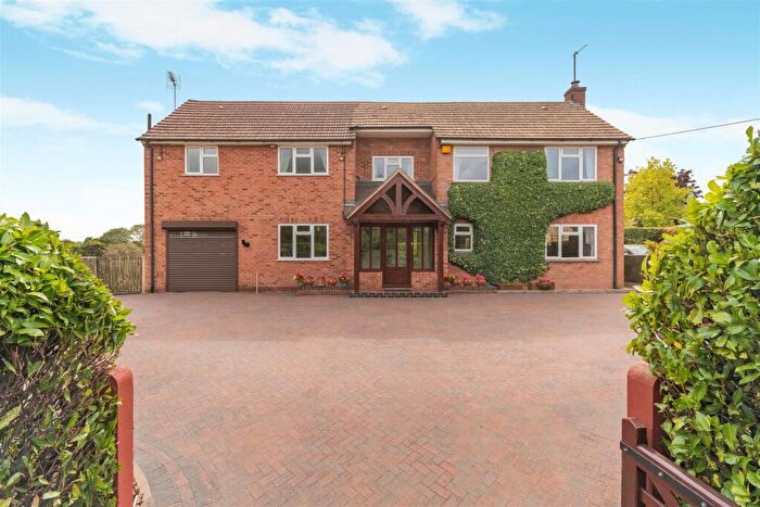 5 Bedroom Detached House For Sale In Highleadon, Newent, GL18