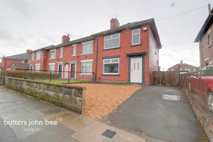 2 Bedroom Semi-Detached House To Rent In Dale Avenue, Stoke-on-trent, ST6