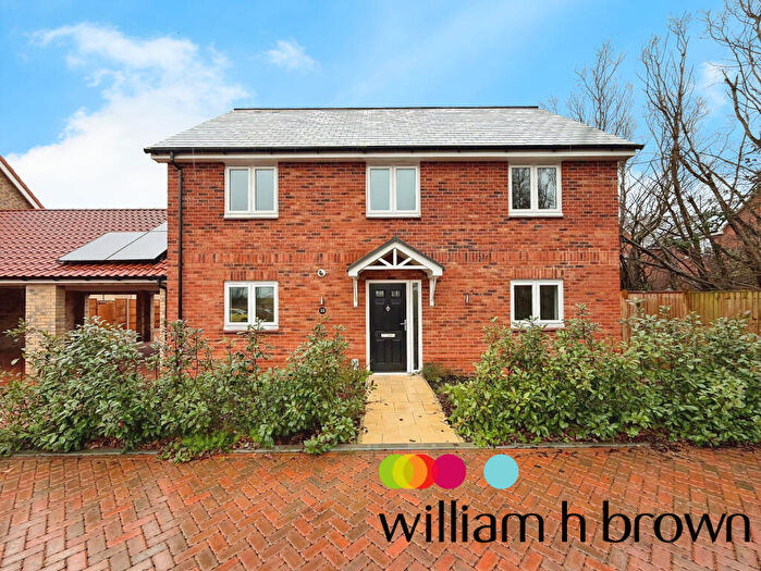 4 Bedroom Detached House To Rent In Tivoli Avenue, Colchester, CO4