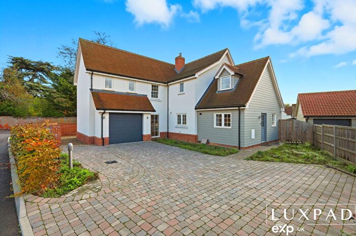4 Bedroom Detached House For Sale In Priory Meadows, Hadleigh, IP7