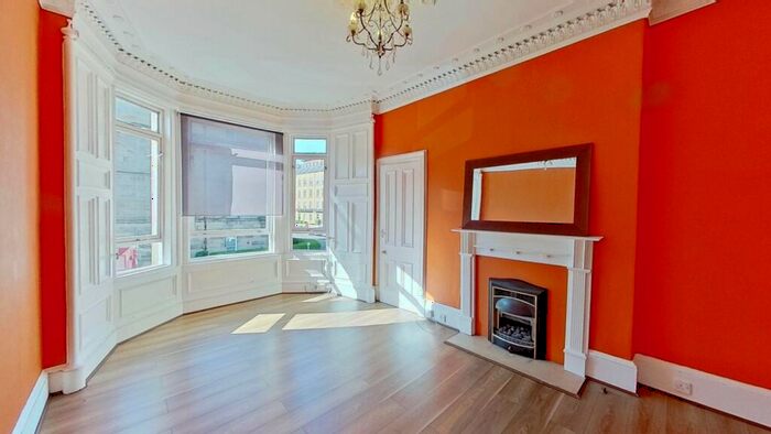 3 Bedroom Flat To Rent In Montgomery Street, Edinburgh, Midlothian, EH7