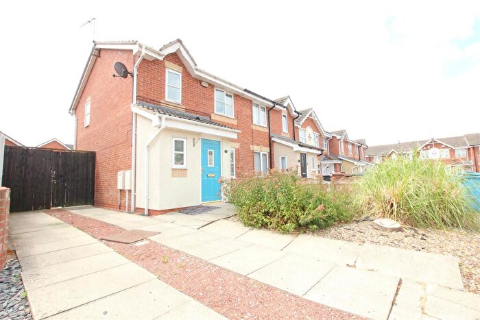 3 Bedroom End Of Terrace House For Sale In Wises Farm Road, Hull, HU5