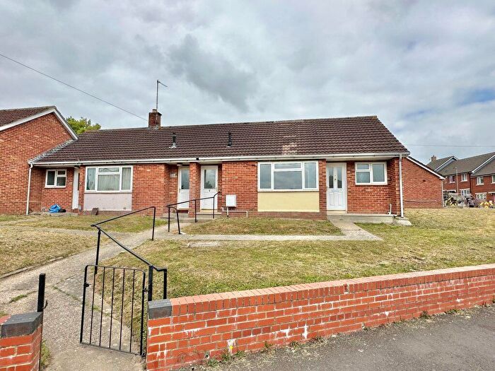 2 Bedroom Terraced Bungalow For Sale In Greenhill Road, Yeovil, Somerset, BA21