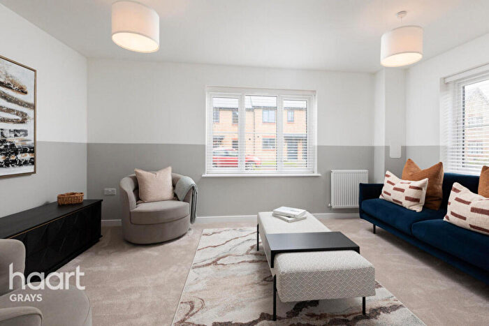 2 Bedroom Semi-Detached House For Sale In Maple Drive, Fobbing, SS17