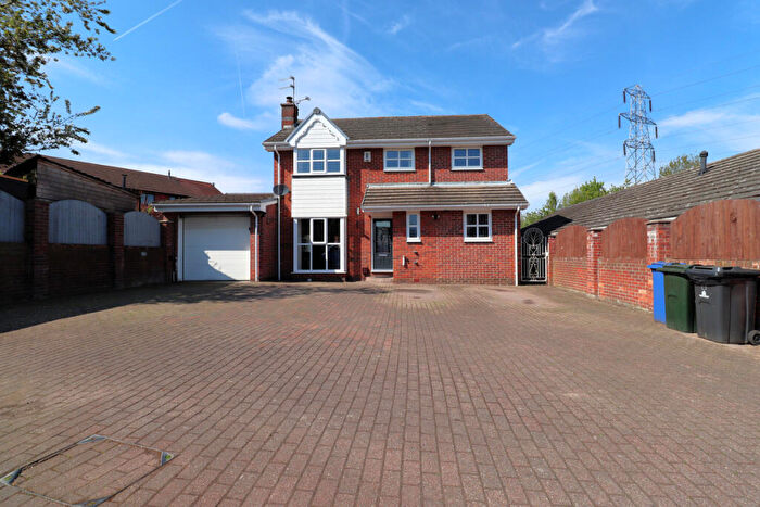 5 Bedroom Detached House For Sale In Park View, Shafton Barnsley, S72