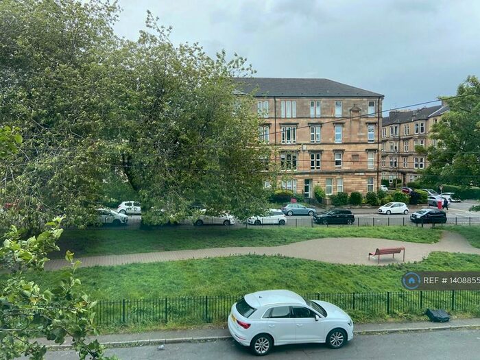 3 Bedroom Flat To Rent In Dennistoun, Glasgow, G31